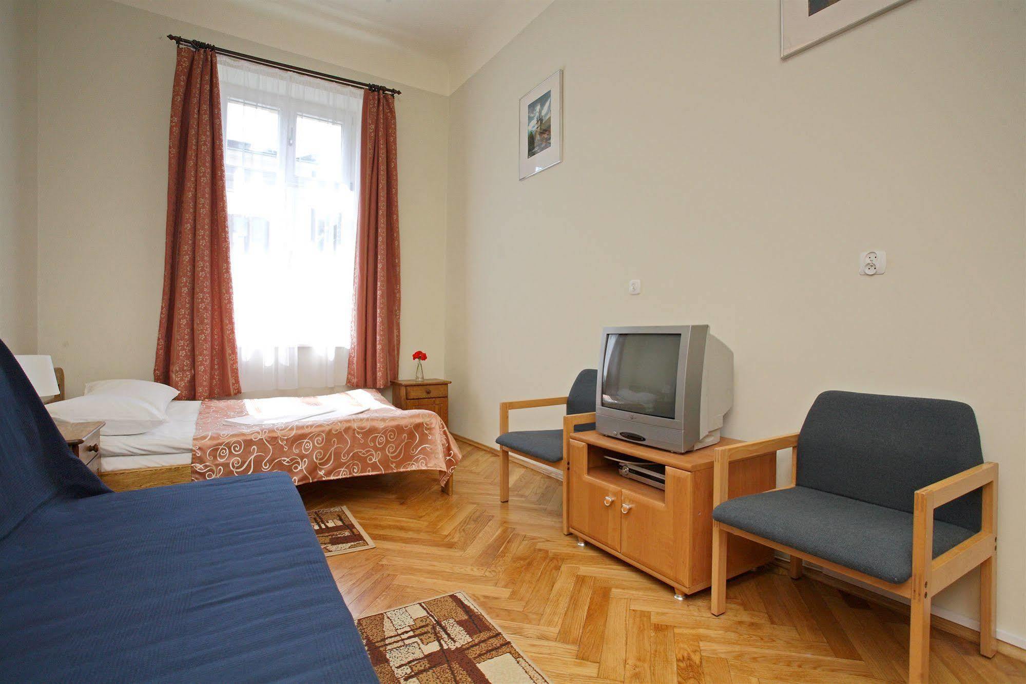 Enigma Hostel Krakau Buitenkant foto