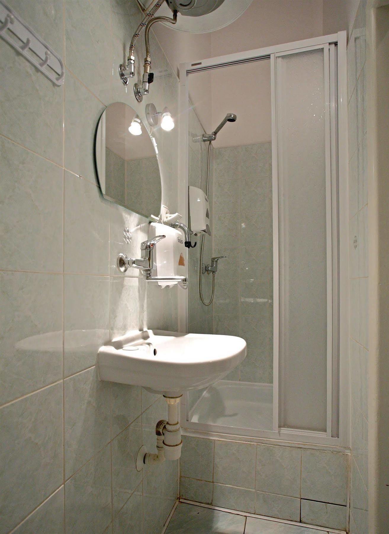 Enigma Hostel Krakau Buitenkant foto