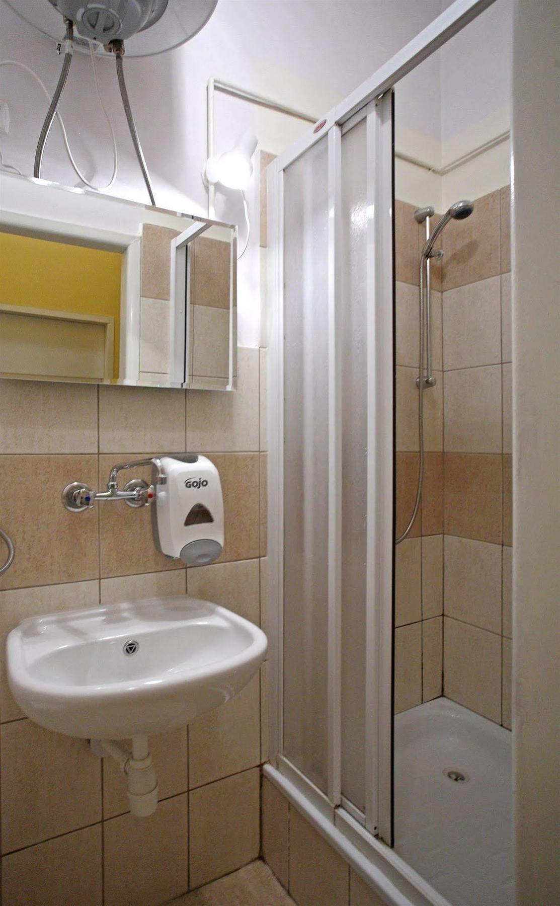 Enigma Hostel Krakau Buitenkant foto